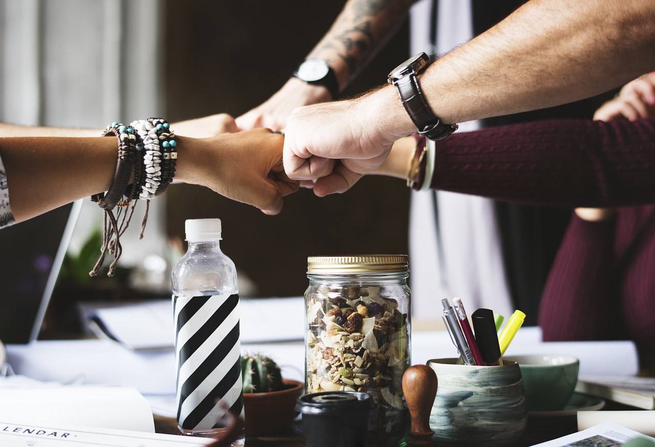 découvrez comment la collaboration locale favorise l'innovation, renforce les communautés et crée des opportunités durables. explorez des stratégies et des exemples inspirants pour unir des talents et des ressources au sein de votre région.